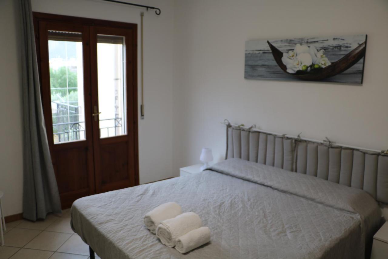 Ferienwohnung La Casa Di Magiu Terrasini Exterior foto